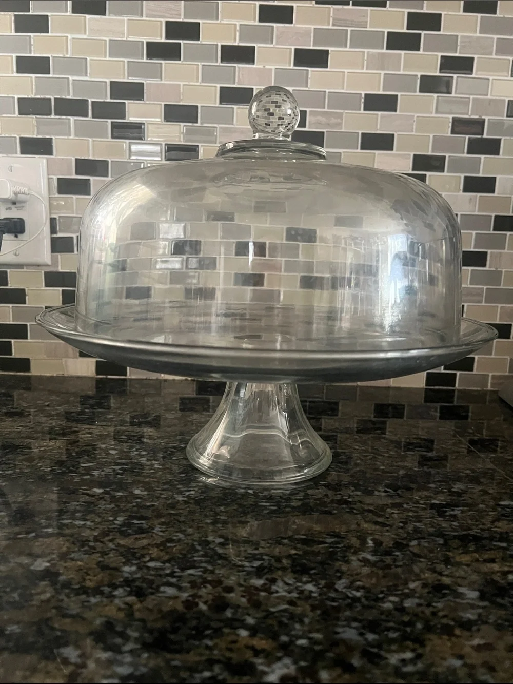 Glass Cake Stand with Dome Lid - Clear